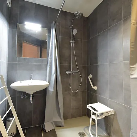 In With Sauna Nyaraló