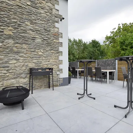 In With Sauna Noville